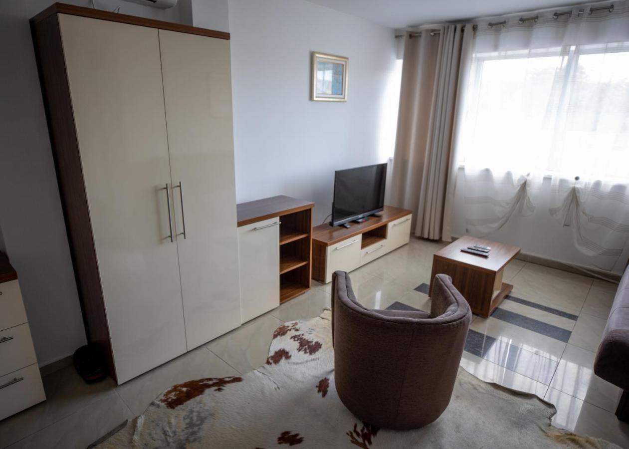 Guest House Agropapuk Šid Eksteriør bilde