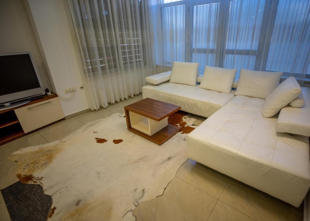 Guest House Agropapuk Šid Eksteriør bilde