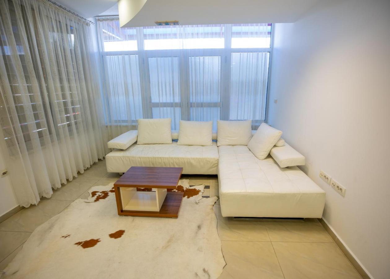 Guest House Agropapuk Šid Eksteriør bilde