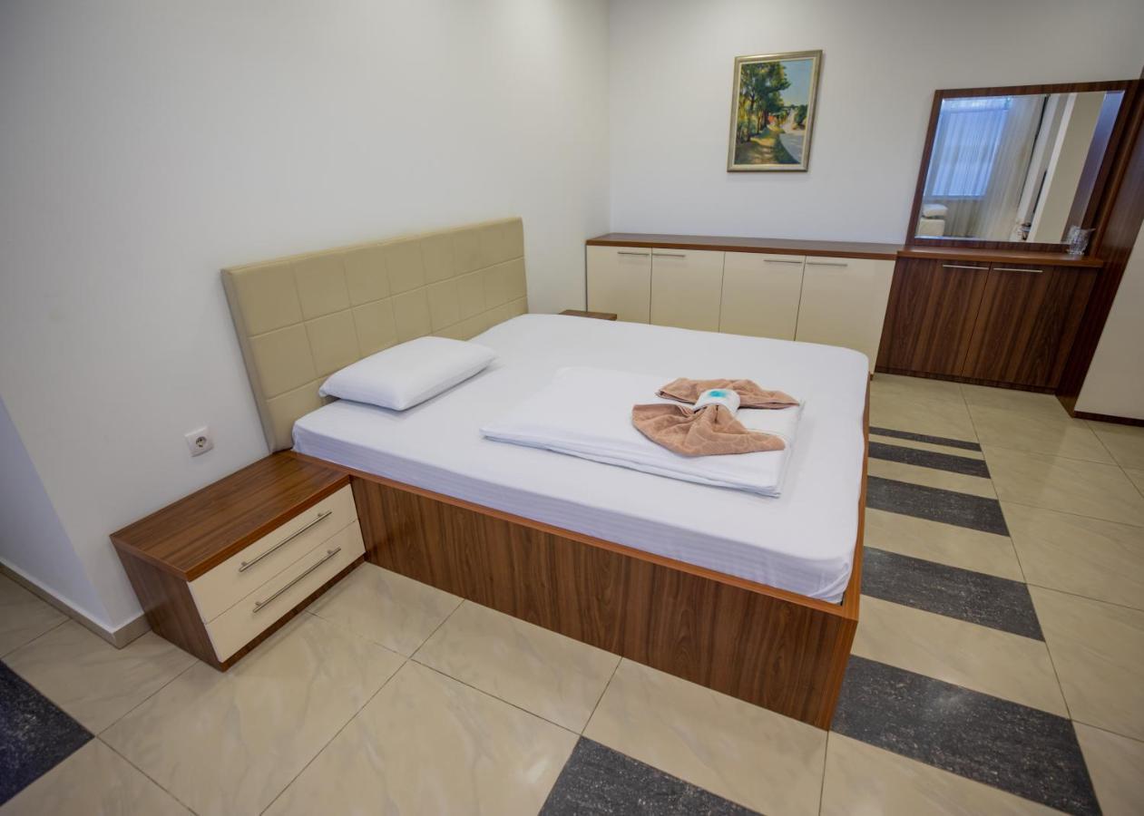 Guest House Agropapuk Šid Eksteriør bilde
